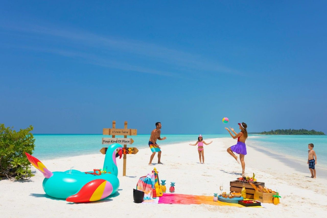 Kandima_Family-Sandbank_7364_2-1440x960