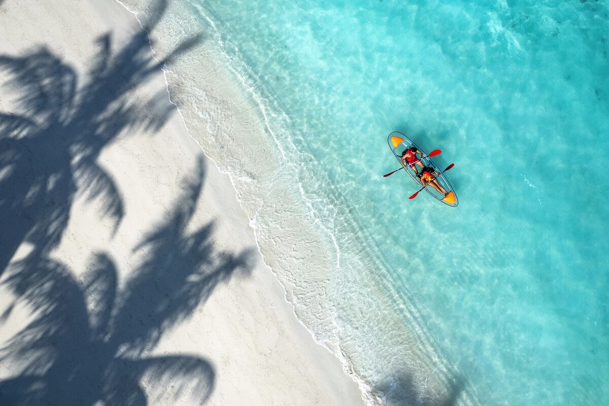 Kandima   Aquaholics Glass Bottom Kayak   Kandima   Hero Widget Carousel