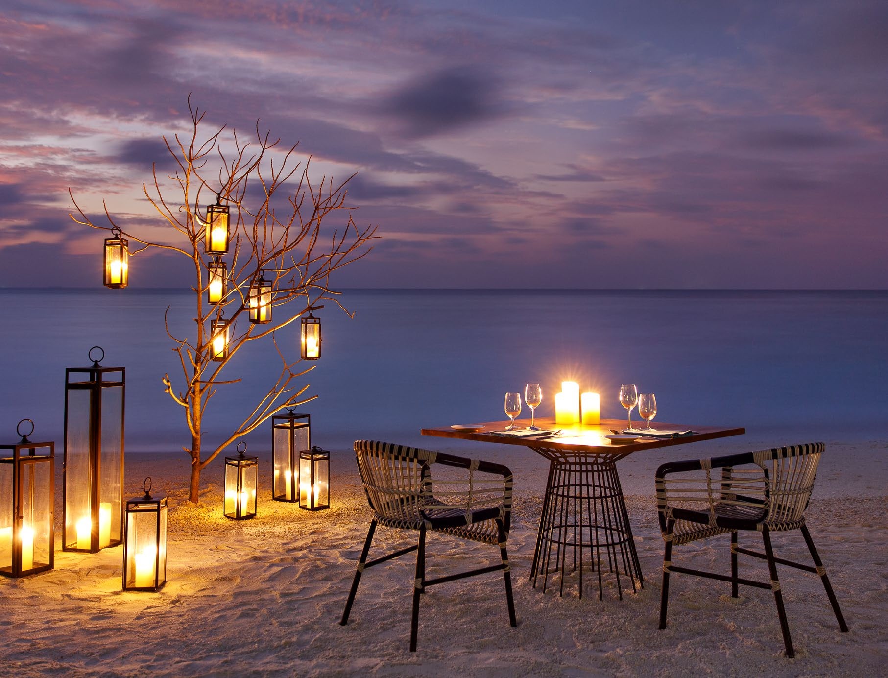 Wine & dine under the stars