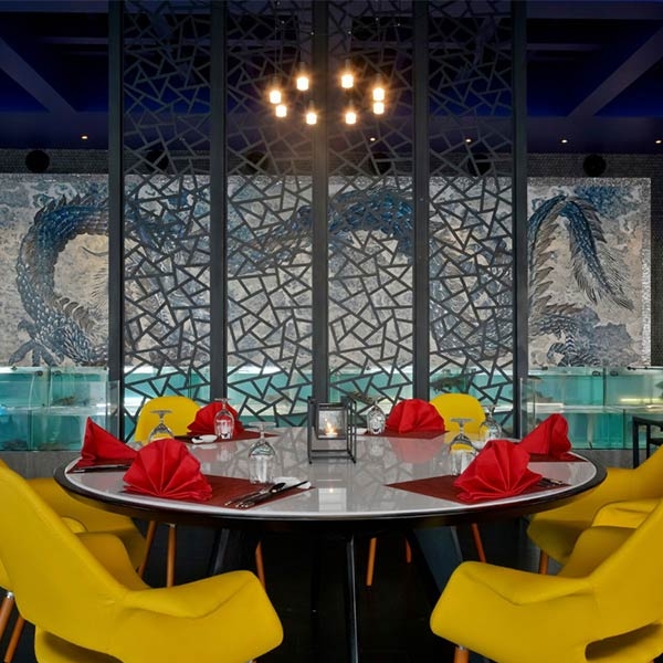 Far east fine dining & modern bar with an Asian twist